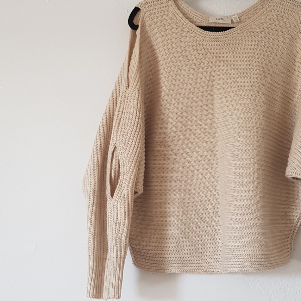 Cloth Sweater - Picture 3 of 3